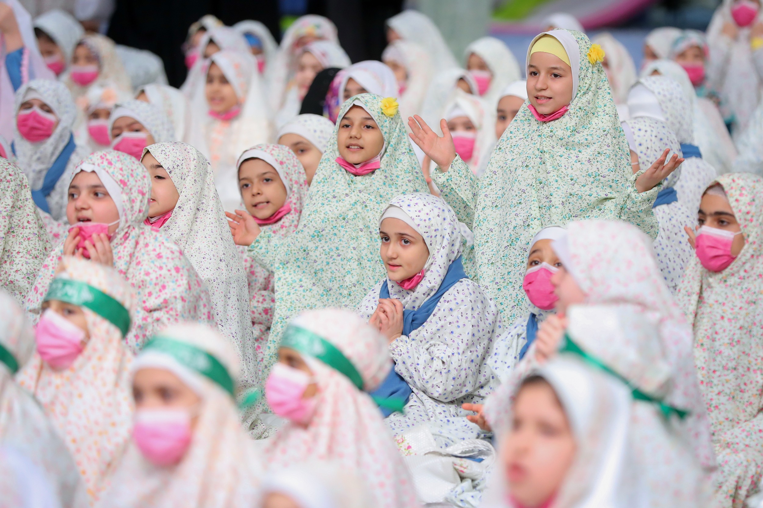 Imam Khamenei To Young Girls: Study for Iran’s Progress, Try to Be One of The Outstanding Women [Photos]
