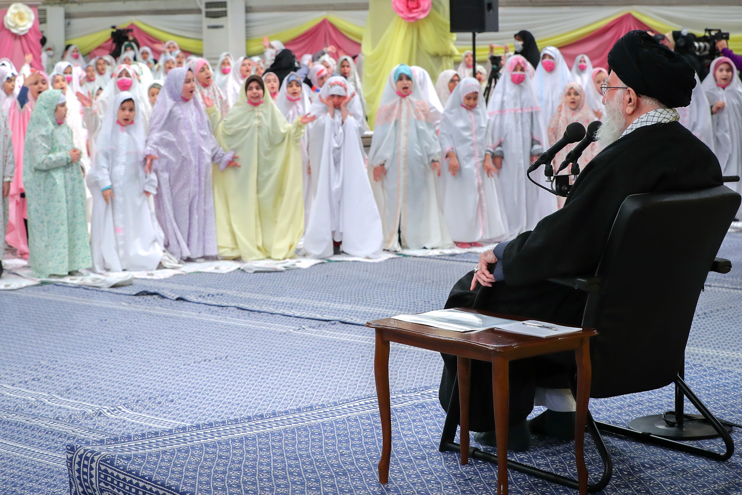 Imam Khamenei To Young Girls: Study for Iran’s Progress, Try to Be One of The Outstanding Women [Photos]