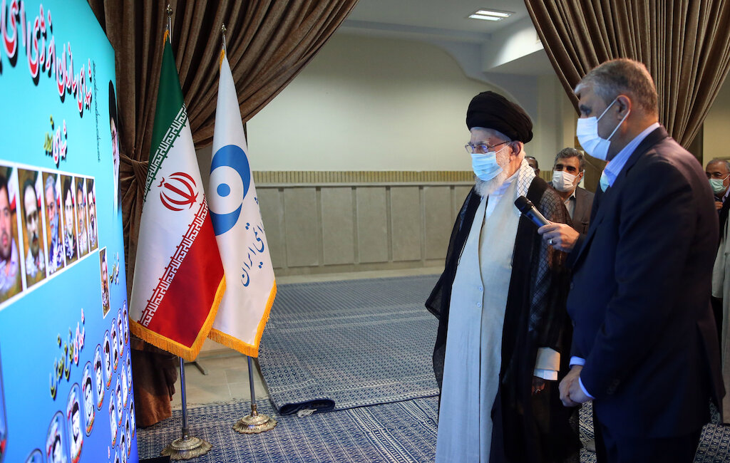 Imam Khamenei Visits Exhibition of Achievements in Iran’s Nuclear Industry