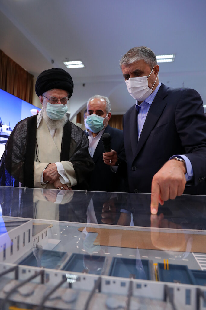 Imam Khamenei Visits Exhibition of Achievements in Iran’s Nuclear Industry